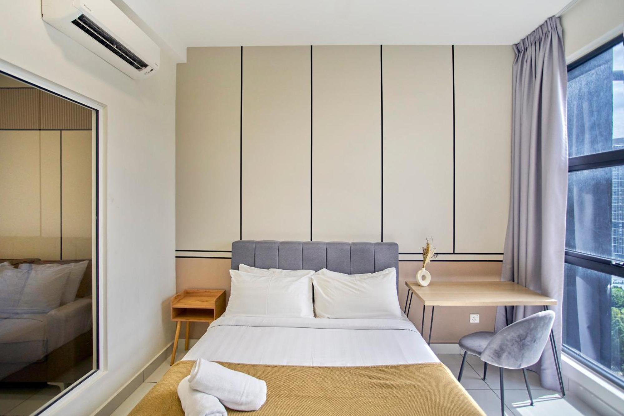 Apartment Arte Mont Kiara Free Parking,